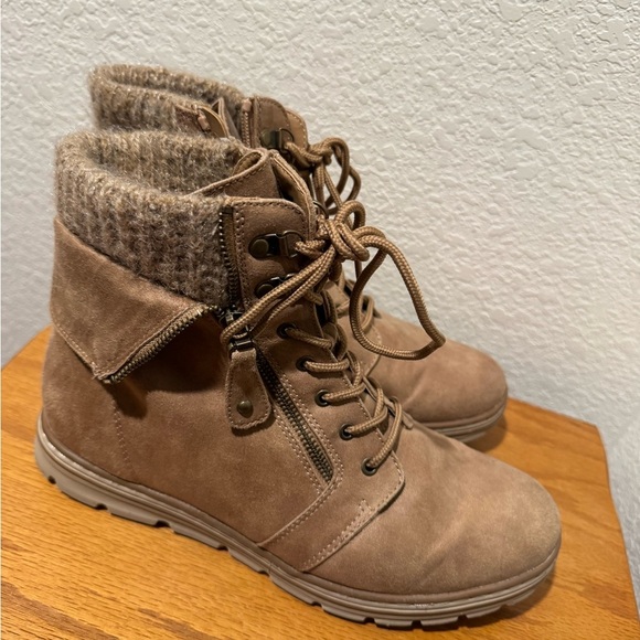 Shoes - Women's Tan Lace-Up Ankle Boots